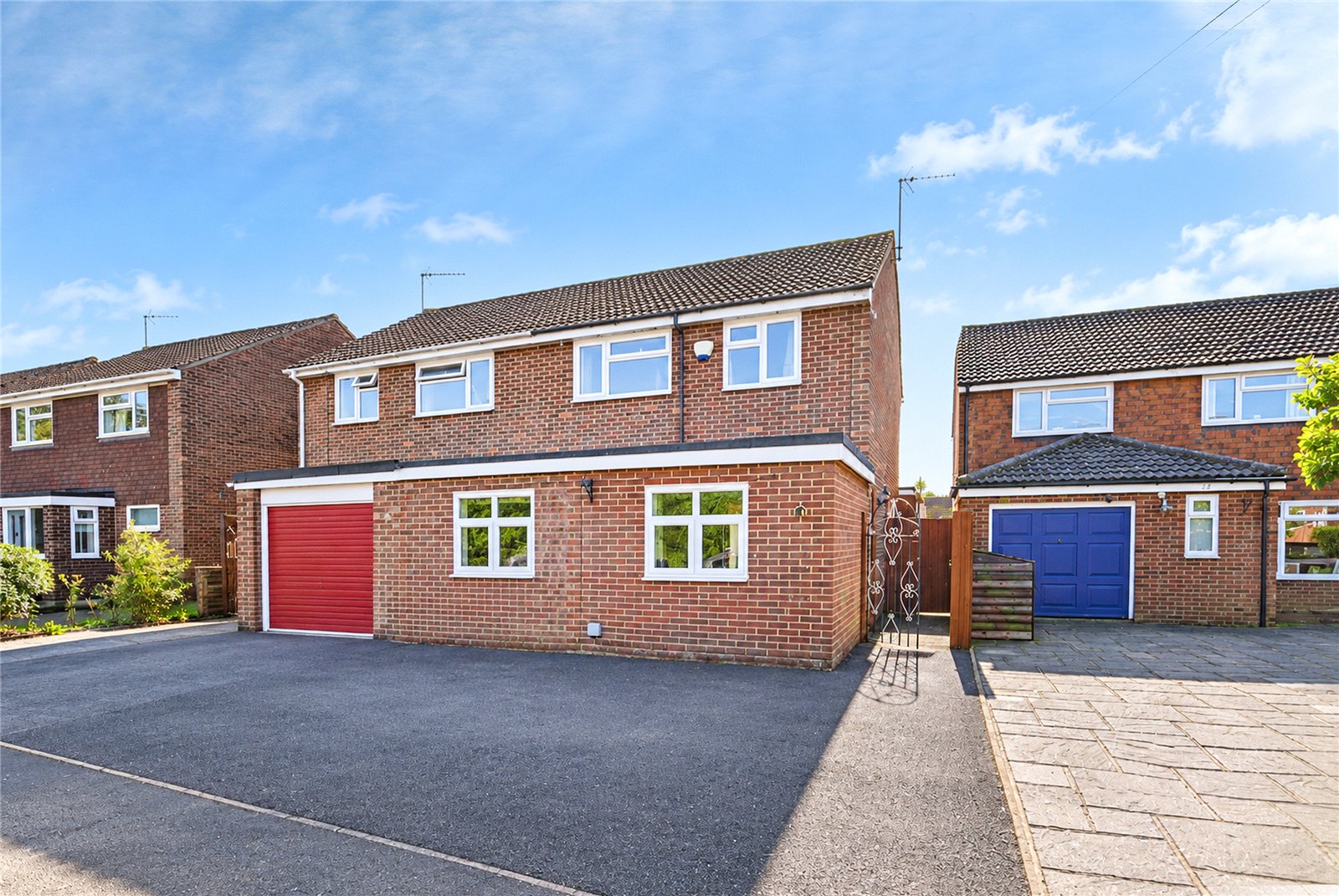 5 bedroom house to rent - College Road, Southwater, Horsham, West Sussex, RH13 - Property View 1