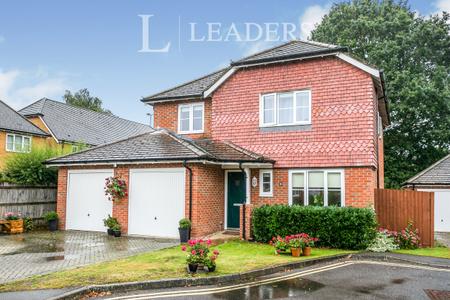 4 bedroom house to rent - The Hornets, Horsham, RH13