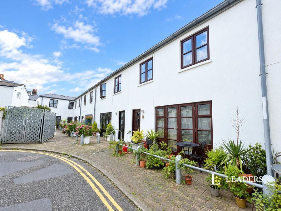 2 bedroom house to rent - Medina Place, Hove, BN3 - Property View 1