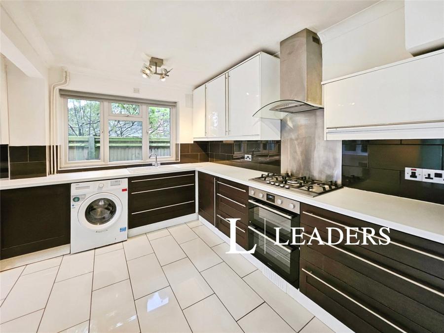 3 bedroom bungalow to rent - Mallory Road, Hove, BN3 - Property View 1