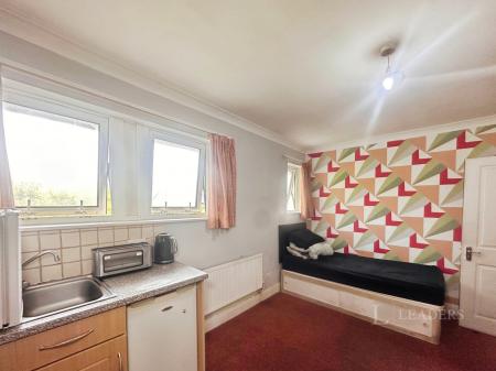 apartment to rent - Cotteridge Manor, 72 Middleton Hall Road, Kings Norton, Birmingham, B30 - Property View 2