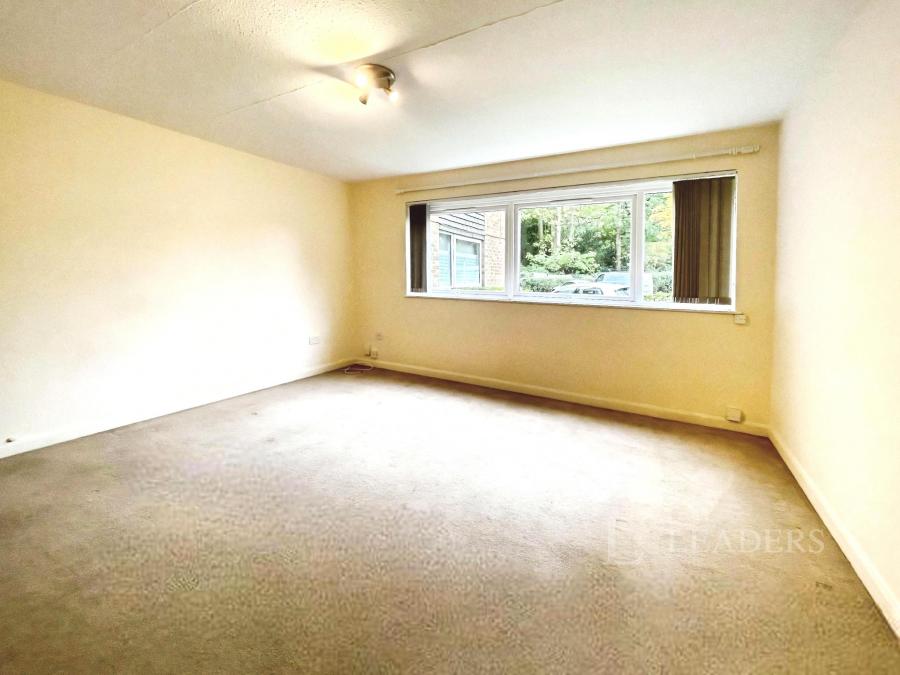 2 bedroom apartment to rent - Tudor Court, West Street, Warwick, CV34 - Property View 3
