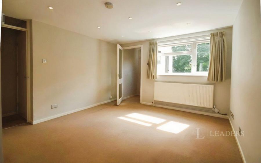 1 bedroom maisonette to rent - Randalls Way, Leatherhead, KT22 - Property View 3
