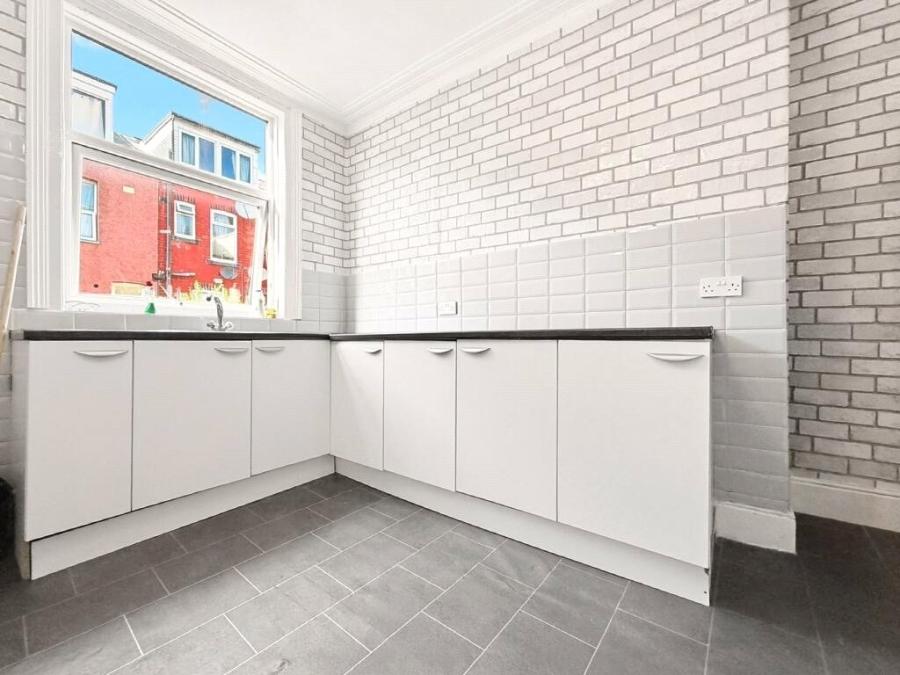 4 bedroom house to rent - Nowell Crescent, Leeds, West Yorkshire, LS9 - Property View 3