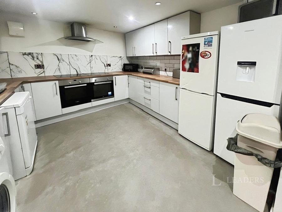 7 bedroom house to rent - Ashville Road, Leeds, West Yorkshire, LS6 - Property View 3