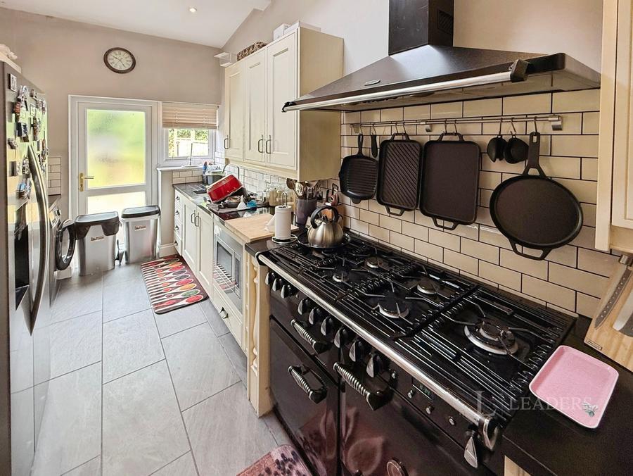 3 bedroom house to rent - Scott Hall Road, Leeds, West Yorkshire, LS7 - Property View 3