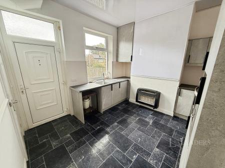 2 bedroom house to rent - Pearson Road West, Bradford, West Yorkshire, BD6 - Property View 2