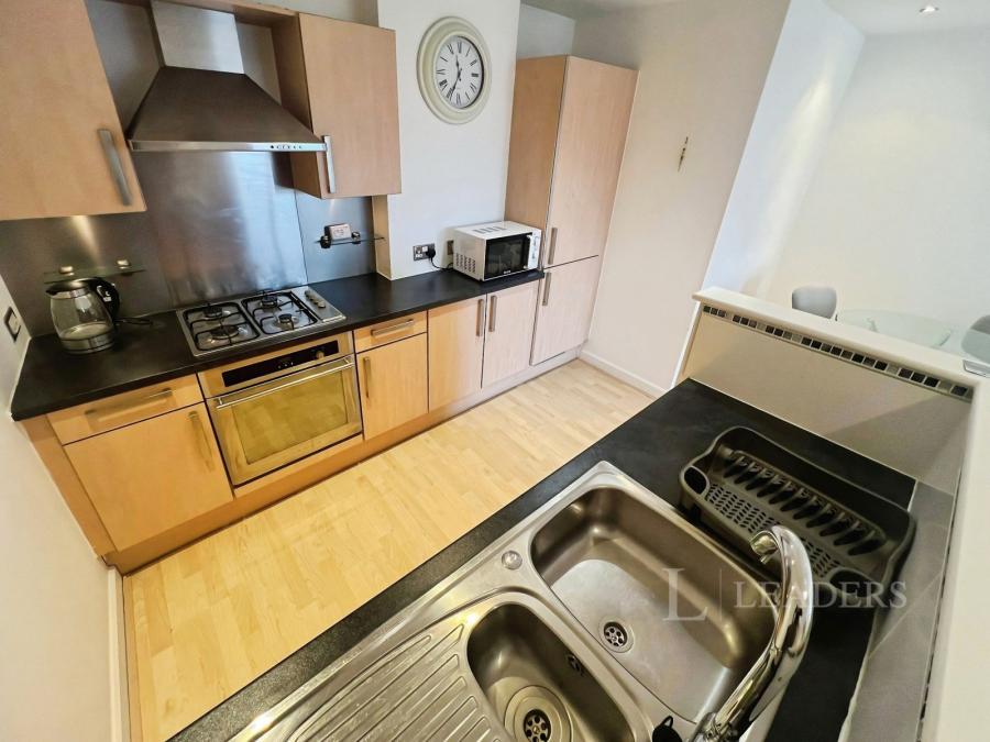 2 bedroom apartment to rent - Bowman Lane, Hunslet, Leeds, West Yorkshire, LS10 - Property View 3