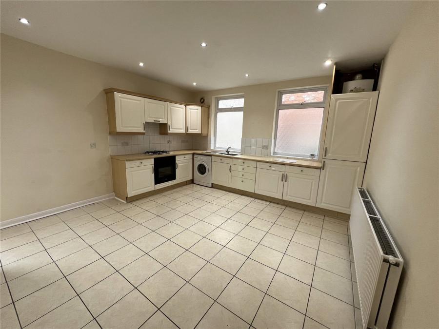 3 bedroom house to rent - Station Lane, Featherstone, Pontefract, WF7 - Property View 2