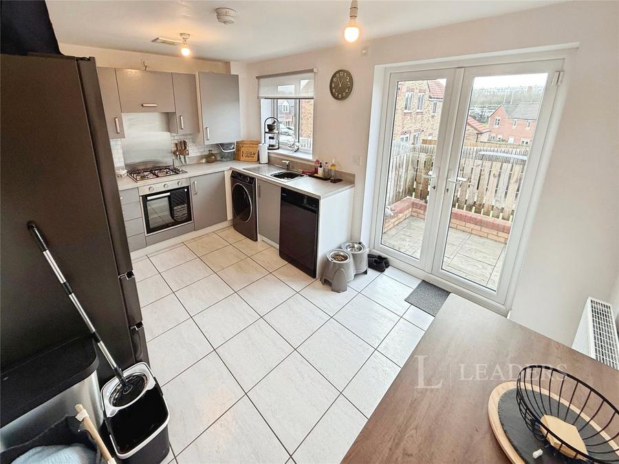 3 bedroom house to rent - Oak Tree Way, Knottingley, West Yorkshire, WF11 - Property View 3