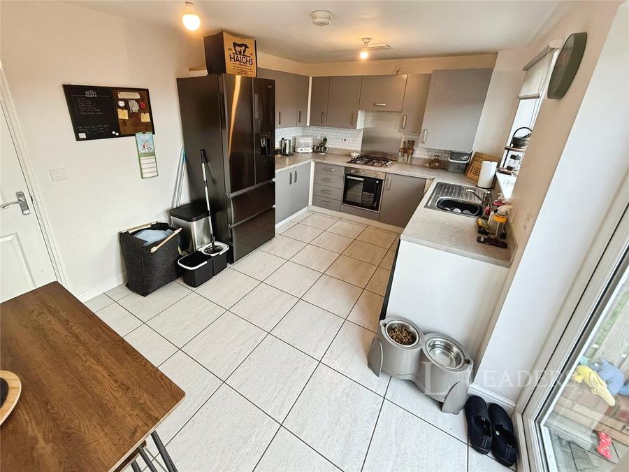 3 bedroom house to rent - Oak Tree Way, Knottingley, West Yorkshire, WF11 - Property View 2