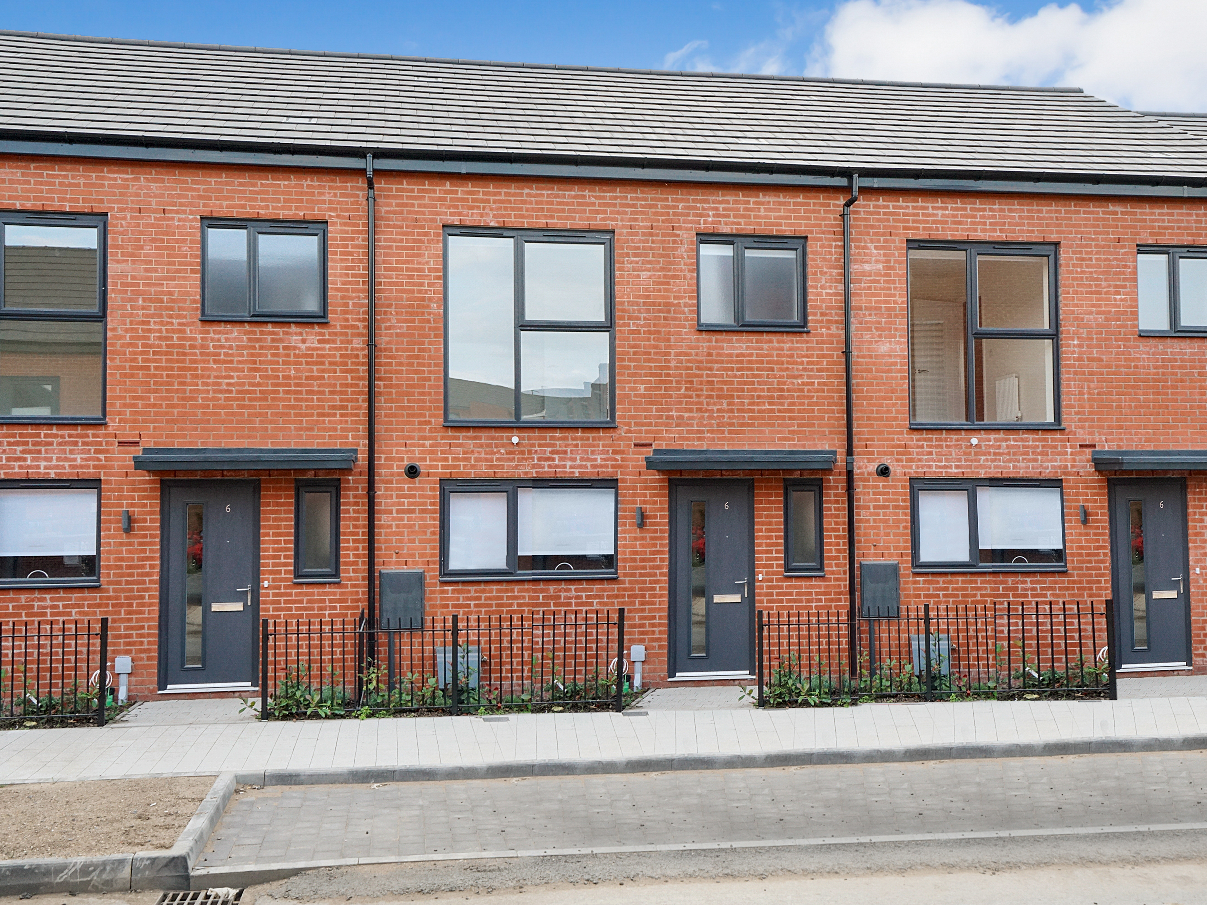 3 bedroom townhouse to rent - North Lock Road, Leicester, LE3 - Property View 1