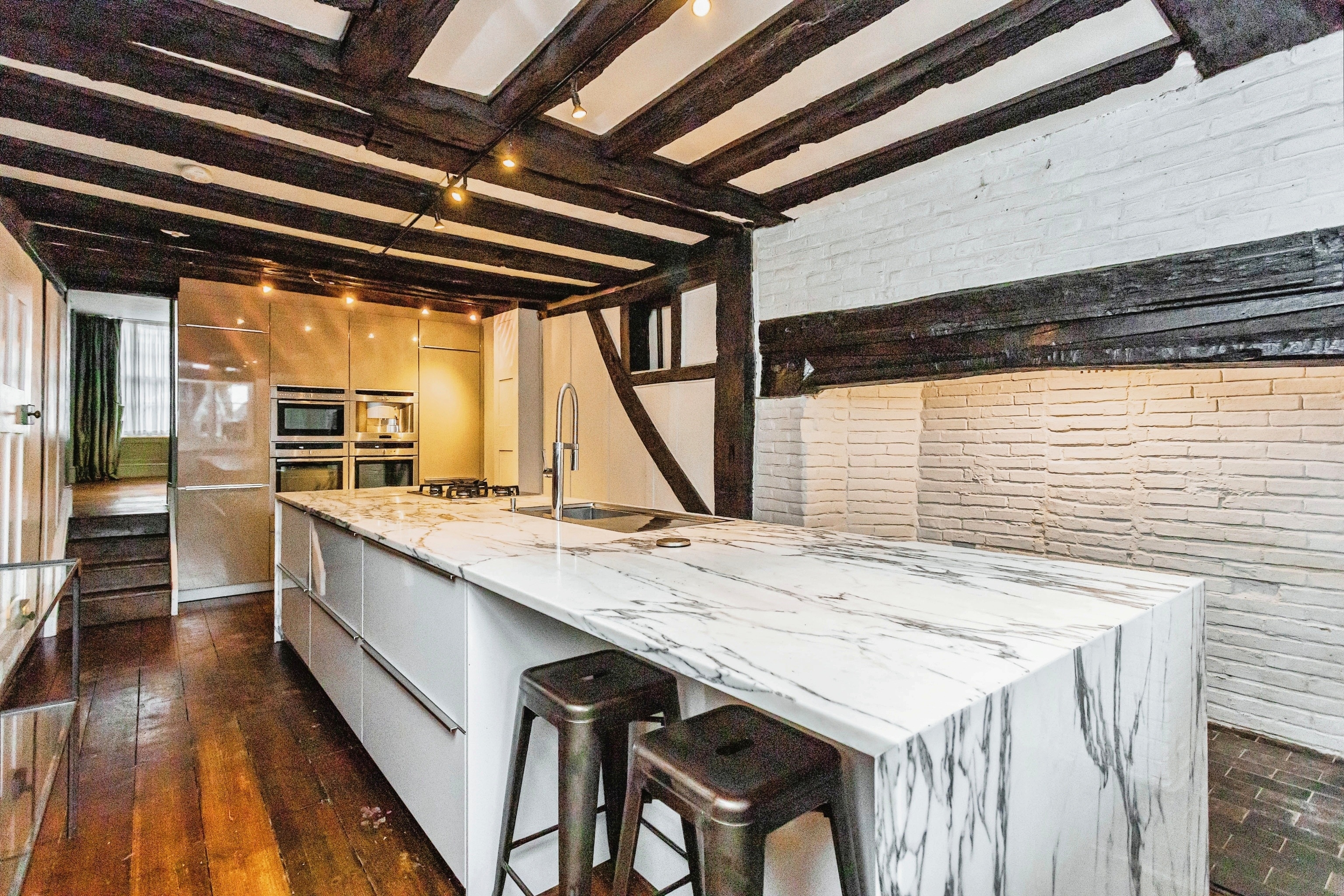 4 bedroom house to rent - High Street, Lewes, BN7 - Property View 1