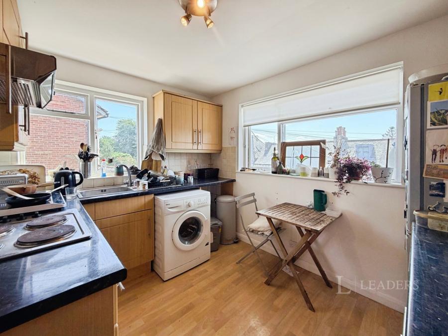2 bedroom apartment to rent - Grange Court, Grange Road, Lewes, BN7 - Property View 2
