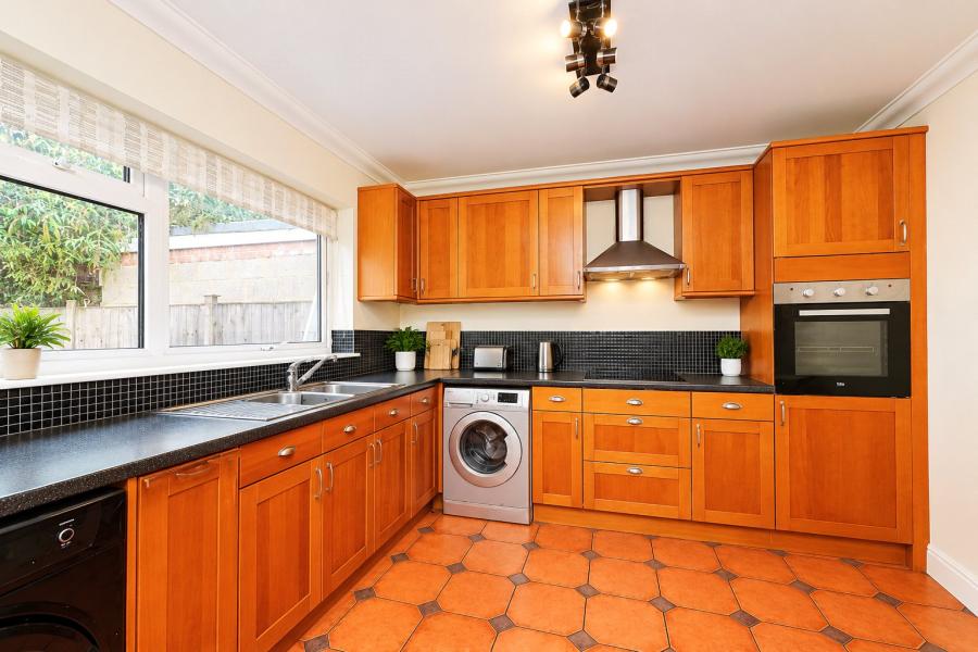 3 bedroom semi detached to rent - Cranford Road, Dartford, Kent, DA1 - Property View 3