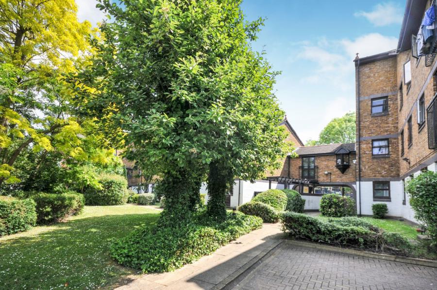 2 bedroom apartment to rent - Longbridge Way, London, SE13 - Property View 1