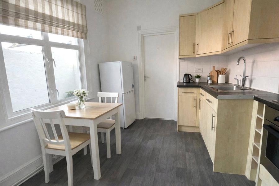 1 bedroom apartment to rent - Lee High Road, London, SE13 - Property View 2