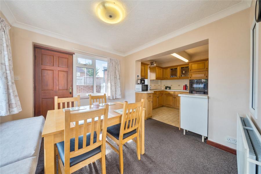 3 bedroom house for sale - Shelthorpe Road, Loughborough, Leicestershire, LE11 - Property View 2
