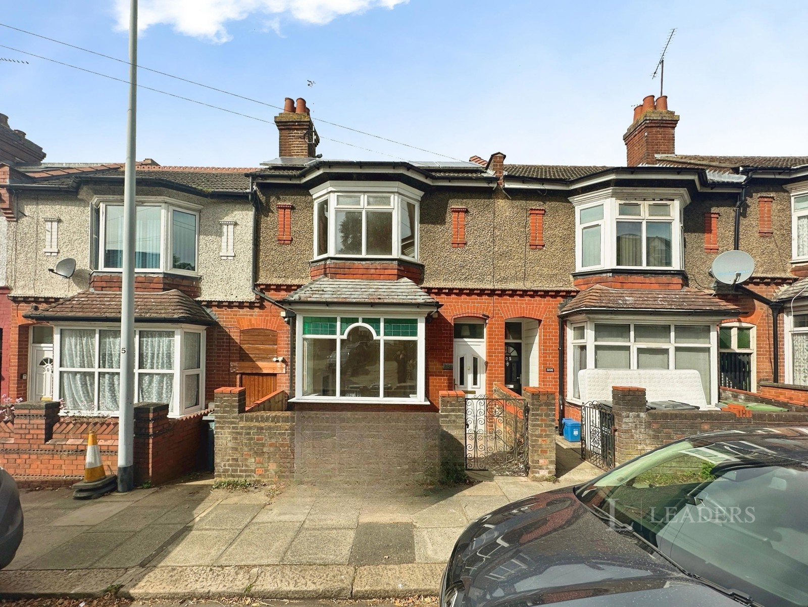 3 bedroom house to rent - High Town Road, Luton, Bedfordshire, LU2 - Property View 1