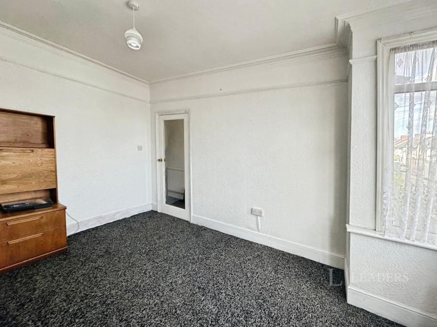 3 bedroom house to rent - Kingston Road, Luton, Bedfordshire, LU2 - Property View 2