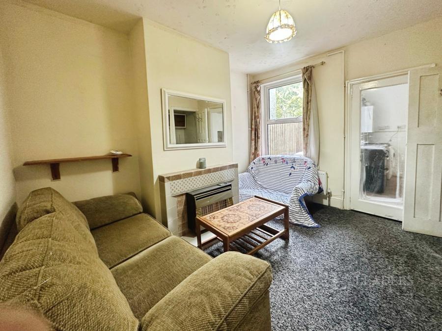 3 bedroom house to rent - Kingston Road, Luton, Bedfordshire, LU2 - Property View 3