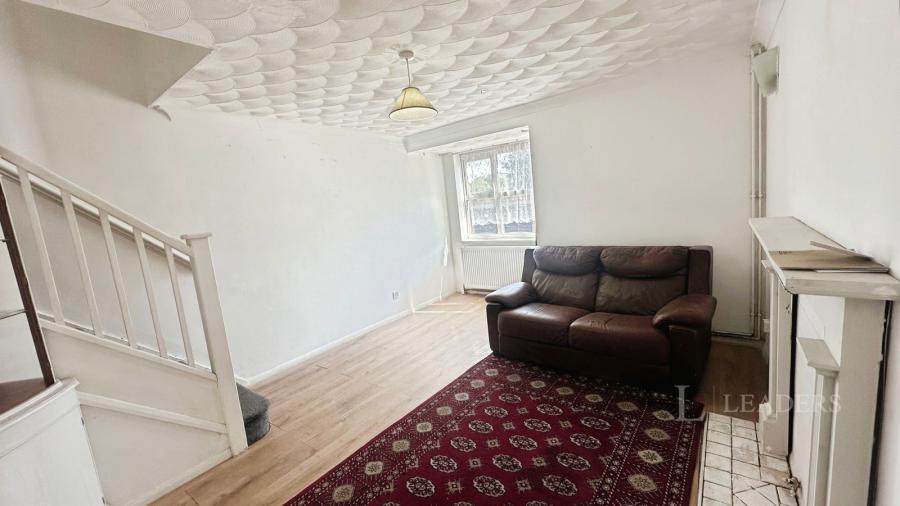 house to rent - Mount Pleasant Road, Luton, Bedfordshire, LU3 - Property View 2
