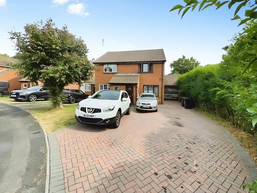 2 bedroom house to rent - Leygreen Close, Luton, Bedfordshire, LU2 - Property View 1