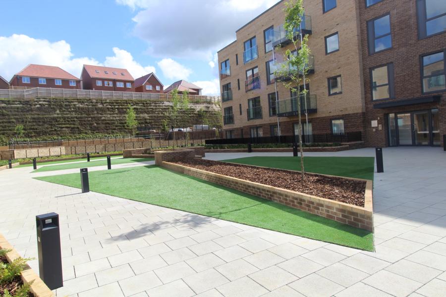 2 bedroom apartment to rent - Stirling Drive, Luton, Bedfordshire, LU2 - Property View 1