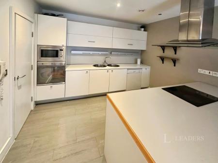 2 bedroom apartment to rent - Whitworth Street West, Manchester, Greater Manchester, M1 - Property View 3