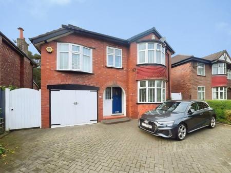 4 bedroom house to rent - Woodlands Drive, Sale, Greater Manchester, M33