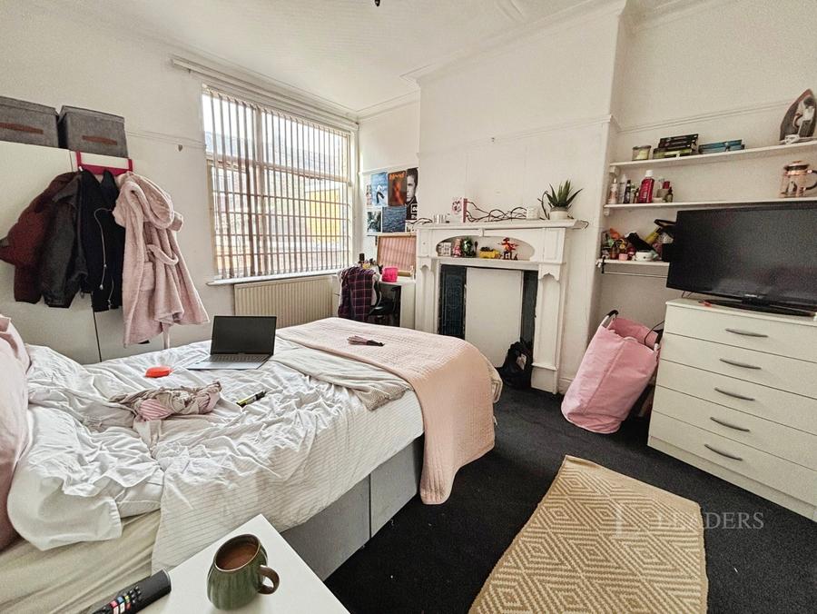 4 bedroom house to rent - Heald Grove, Manchester, M14 - Property View 2
