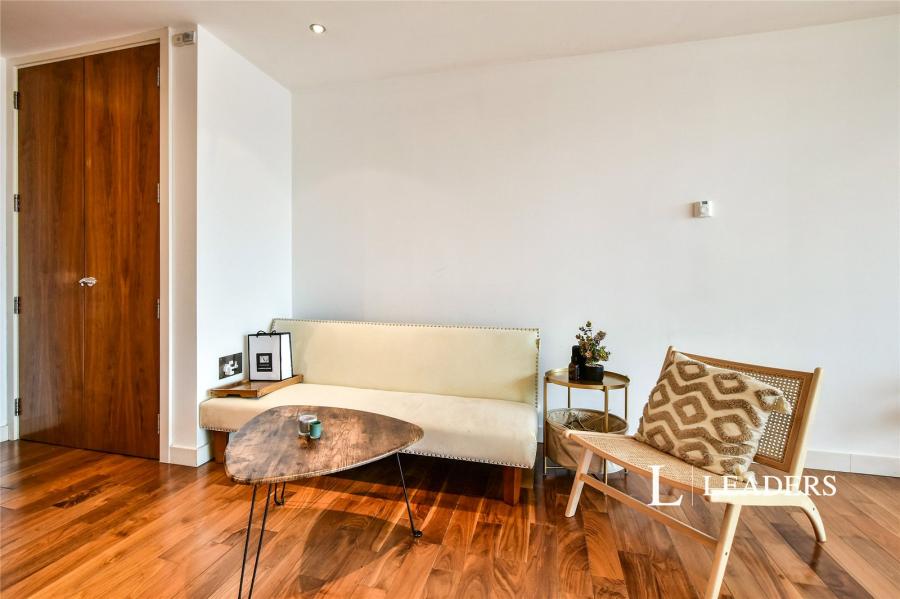 studio to rent - Clowes Street, Salford, Greater Manchester, M3 - Property View 2