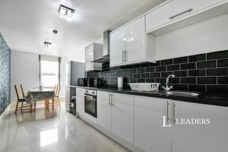2 bedroom apartment to rent - Wilmslow Road, Manchester, M14