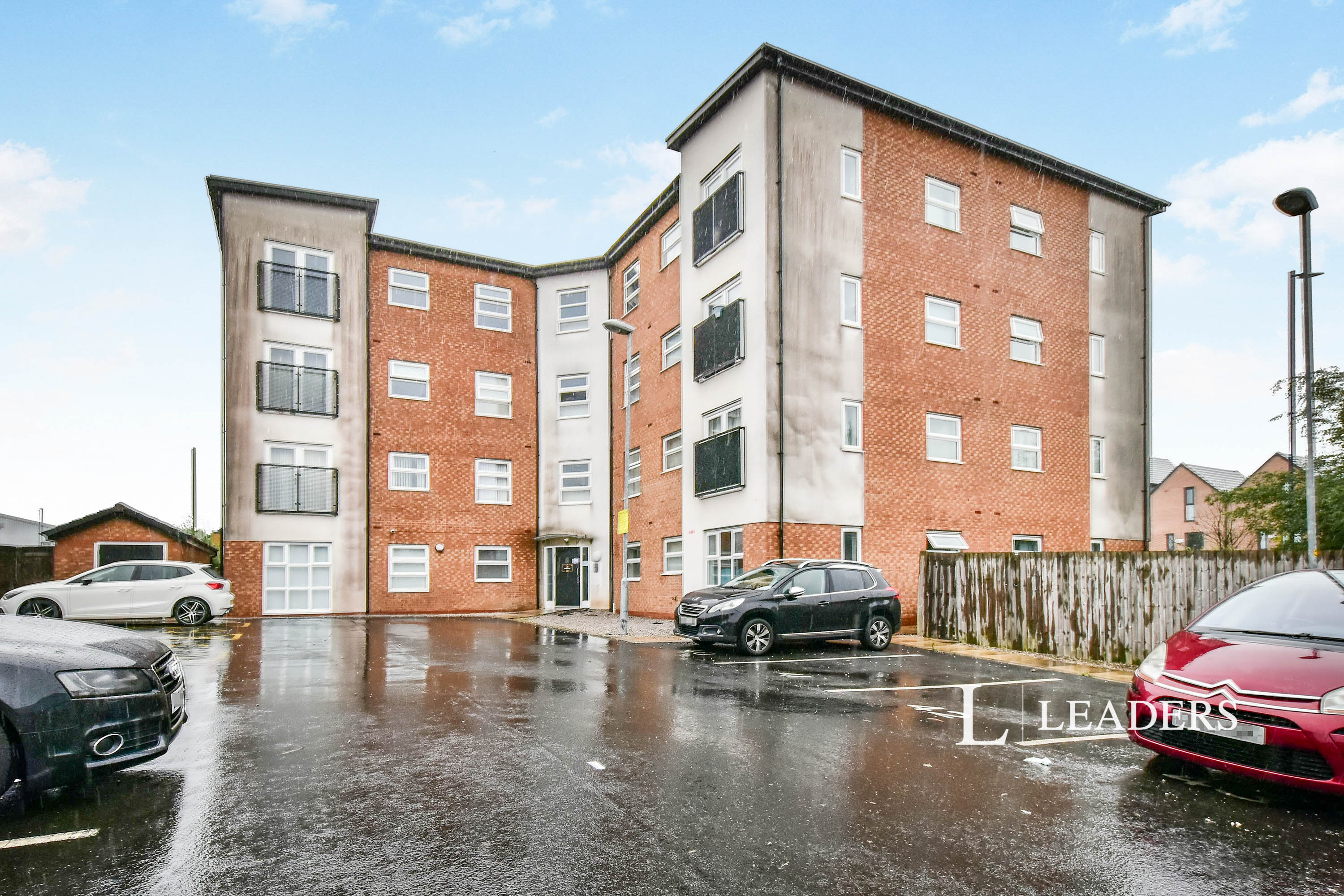 2 bedroom apartment to rent - Ivy Graham Close, Manchester, M40 - Property View 1