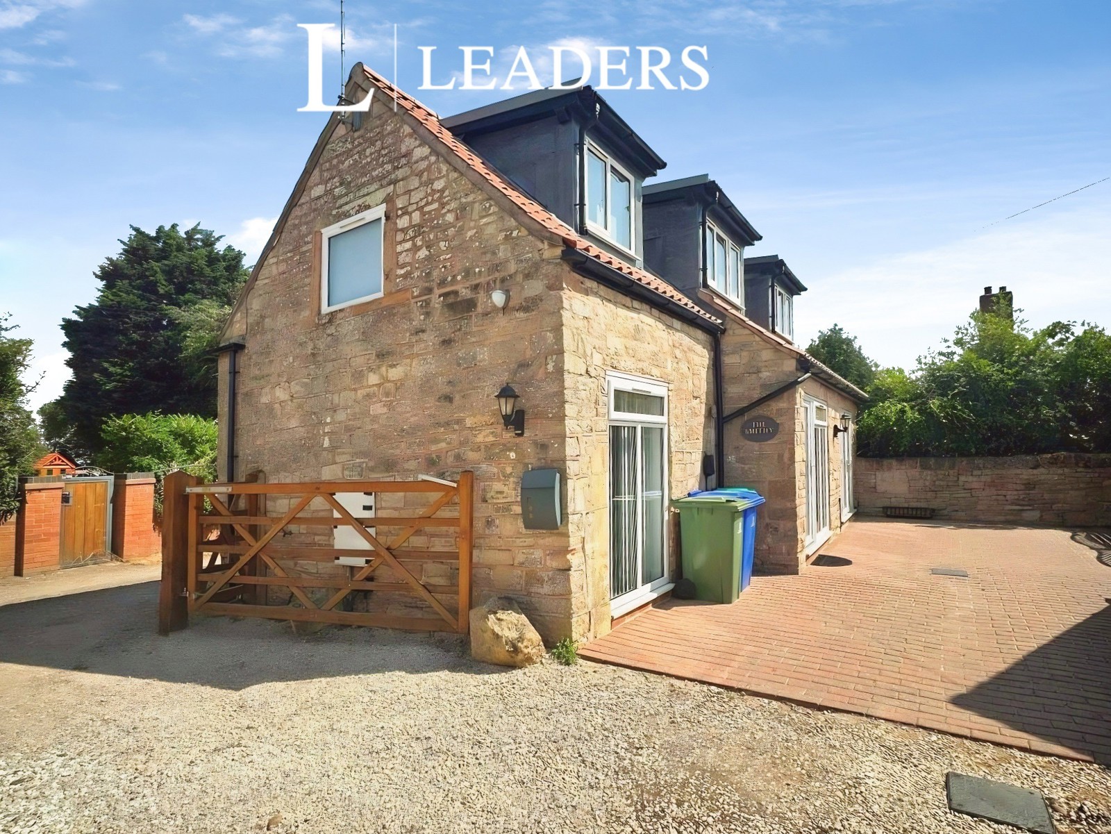 2 bedroom cottage to rent - Leeming Lane North, Mansfield Woodhouse, Mansfield, Nottinghamshire, NG19 - Property View 1