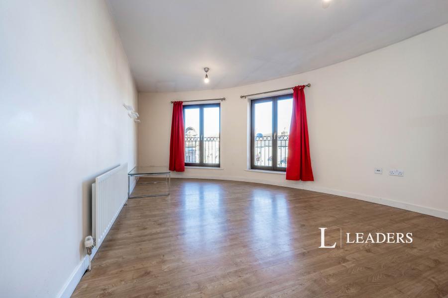 2 bedroom apartment to rent - High Street, Newport Pagnell, Buckinghamshire, MK16 - Property View 3