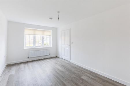 3 bedroom house to rent - Sickle Drive, Wellingborough, Northamptonshire, NN8 - Property View 2