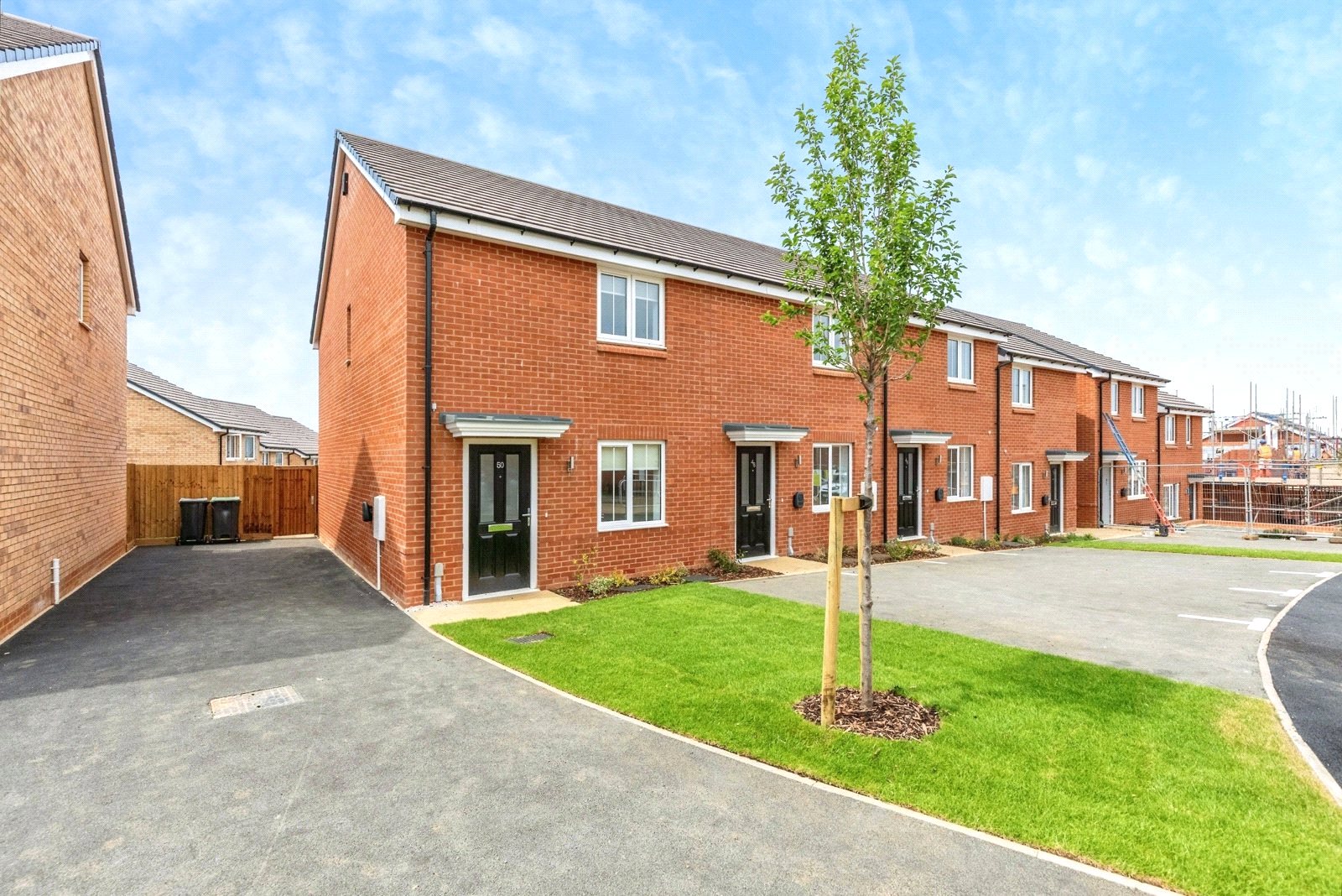3 bedroom house to rent - Wheatsheaf Close, Wellingborough, North Northamptonshire, NN8 - Property View 1