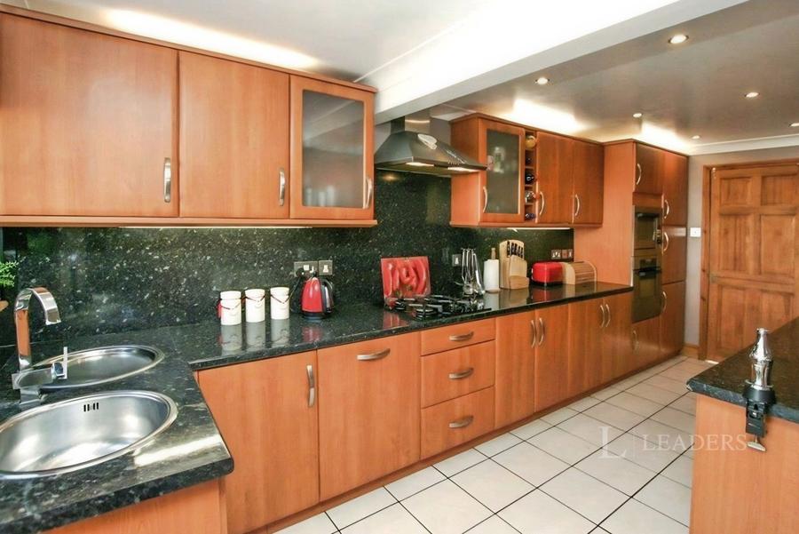 3 bedroom house to rent - Tortoiseshell Way, Wymondham, NR18 - Property View 2