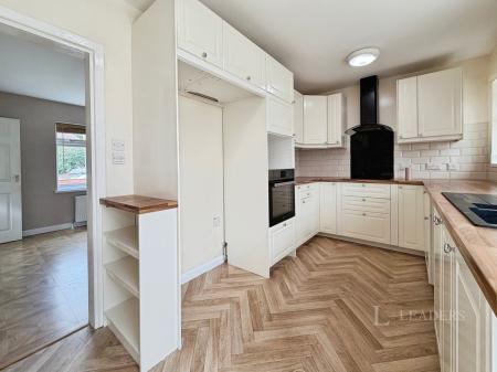3 bedroom house to rent - Minver Crescent, Nottingham, Nottinghamshire, NG8 - Property View 3