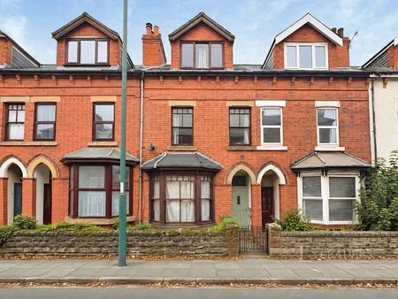3 bedroom house to rent - Radford Road, Nottingham, NG7