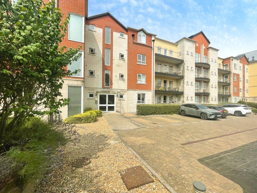 2 bedroom apartment to rent - Gloucester Square, Southampton, Hampshire, SO14 - Property View 1