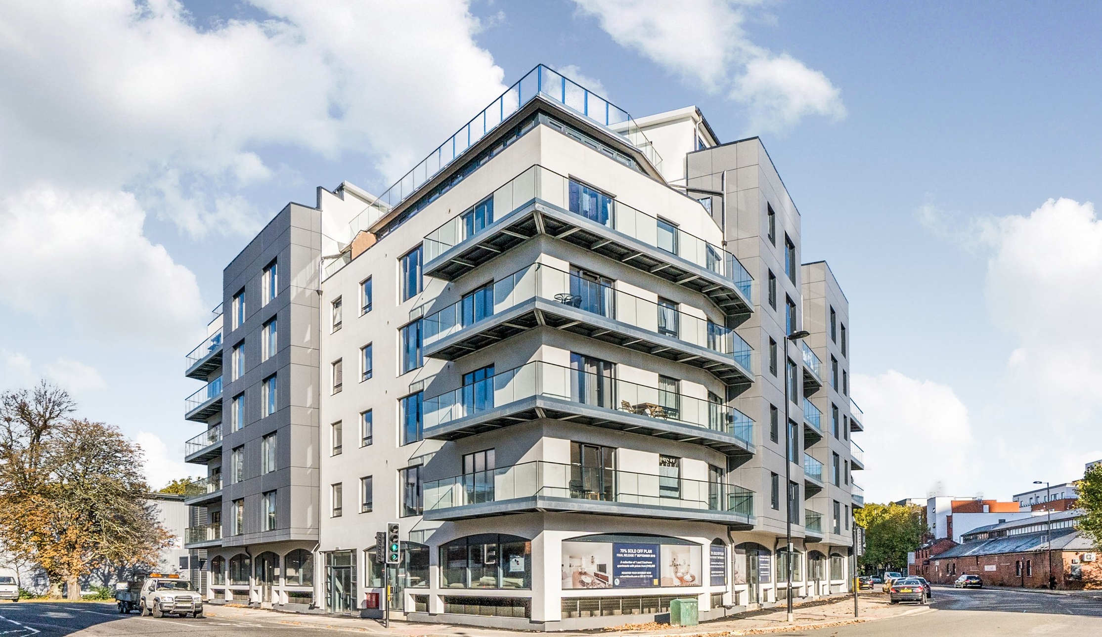 2 bedroom apartment to rent - Royal Crescent Road, Southampton, SO14 - Property View 1
