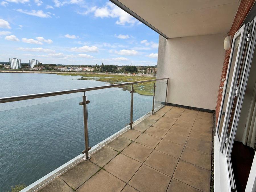 2 bedroom apartment for sale - Lifeboat Quay, Poole, Dorset, BH15 - Property View 2