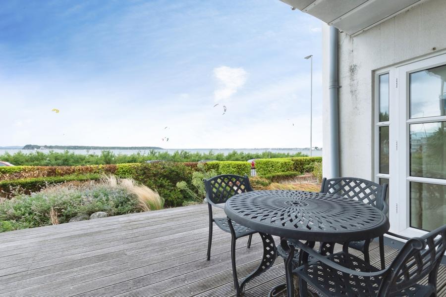 3 bedroom apartment to rent - Shore Road, Poole, Dorset, BH13 - Property View 1