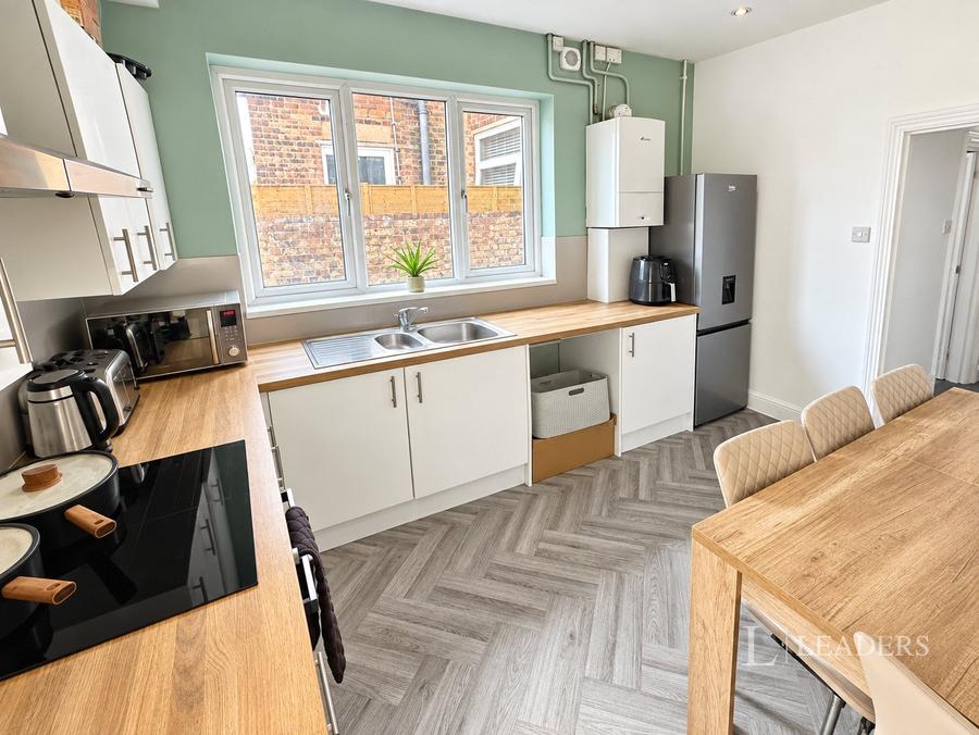 4 bedroom house to rent - Stamshaw Road, Portsmouth, Hampshire, PO2 - Property View 2