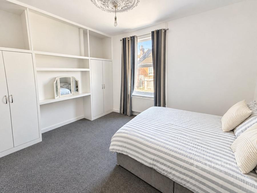 4 bedroom house to rent - Stamshaw Road, Portsmouth, Hampshire, PO2 - Property View 1