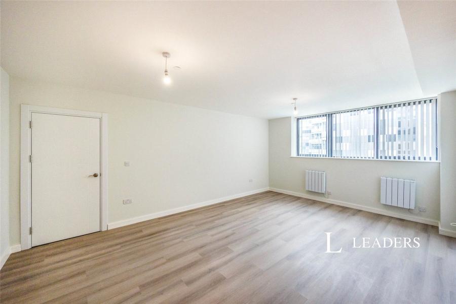 2 bedroom apartment to rent - Roebuck House, Roebuck Close, Portsmouth, PO6 - Property View 1