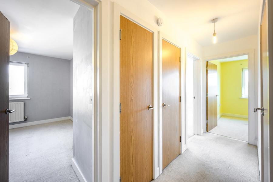 2 bedroom apartment to rent - Canalside, Redhill, Surrey, RH1 - Property View 3