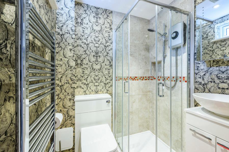 studio to rent - Parkhurst Road, Horley, RH6 - Property View 3